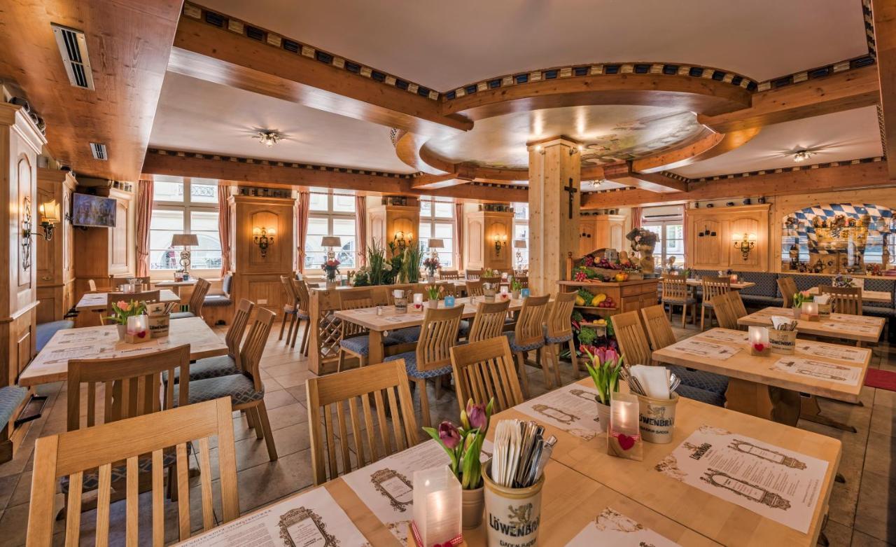 Hotel Zum Goldenen Loewen Баден-Баден Екстериор снимка