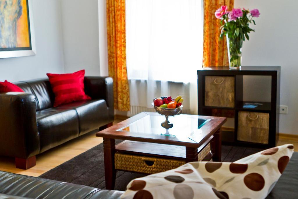 Hotel Zum Goldenen Loewen Баден-Баден Стая снимка