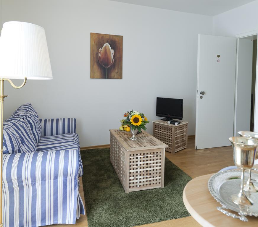Hotel Zum Goldenen Loewen Баден-Баден Стая снимка